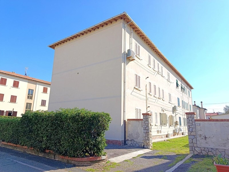 Trilocale in Vendita a Rosignano Marittimo, zona Rosignano Solvay, 128'000&euro;, 69 m²
