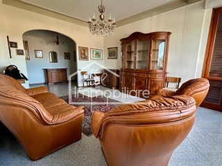 Quadrilocale in Vendita a Empoli, zona Santa Maria a Ripa, 230'000&euro;, 98 m², con Box