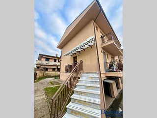 Trilocale in Vendita a Massa, zona Ricortola, 230'000&euro;, 70 m², con Box