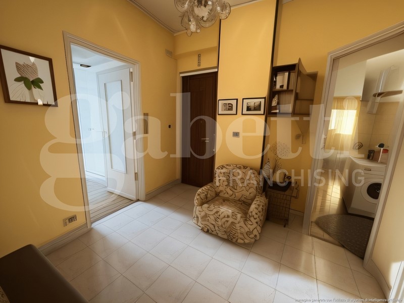 Bilocale in Vendita a Torino, 95'000&euro;, 70 m²