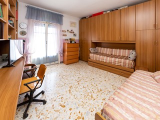 Trilocale in Vendita a Portici, 175'000&euro;, 90 m²