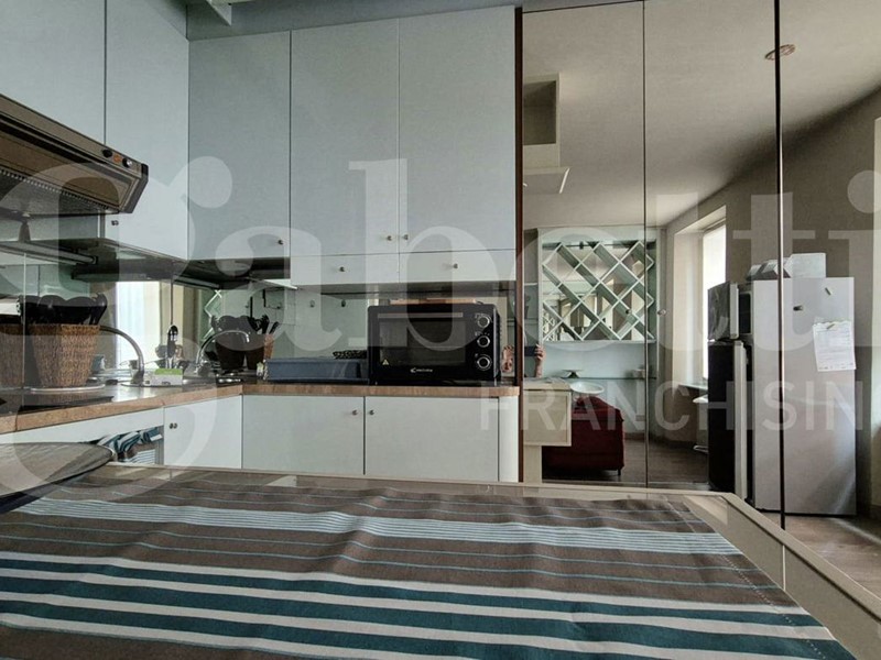 Bilocale in Vendita a Piacenza, 69 m², arredato