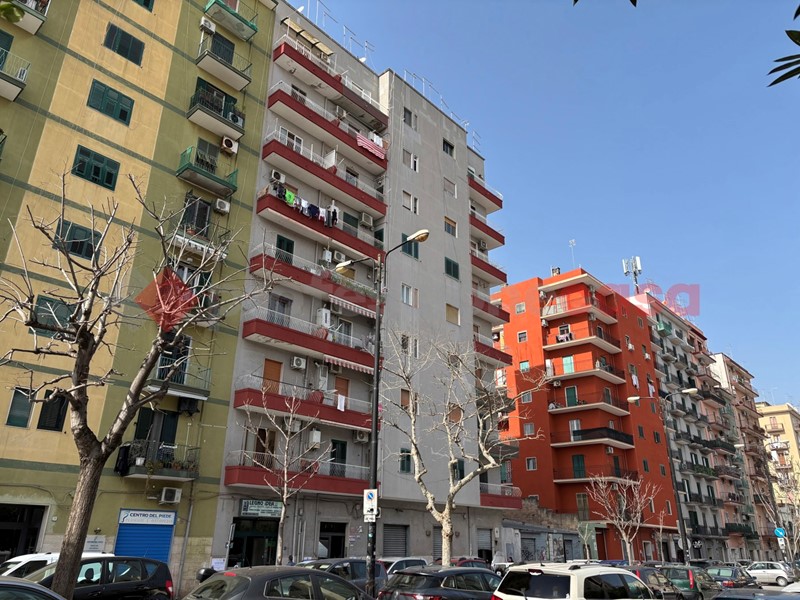 Bilocale in Vendita a Taranto, 48'000&euro;, 74 m²
