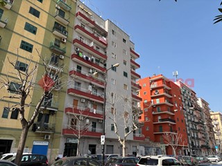 Bilocale in Vendita a Taranto, 48'000&euro;, 74 m²