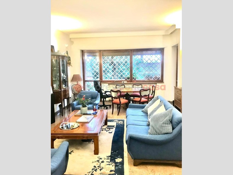 Appartamento in Vendita a Roma, 960'000&euro;, 220 m²
