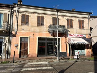 Trilocale in Vendita a Grinzane Cavour, 85'000&euro;, 75 m²