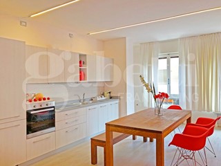 Quadrilocale in Affitto a Treviso, 1'200&euro;, 100 m², arredato