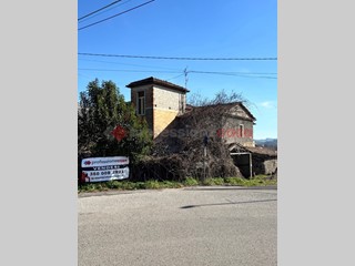 Bilocale in Vendita a Alatri, 23'000&euro;, 36 m², arredato