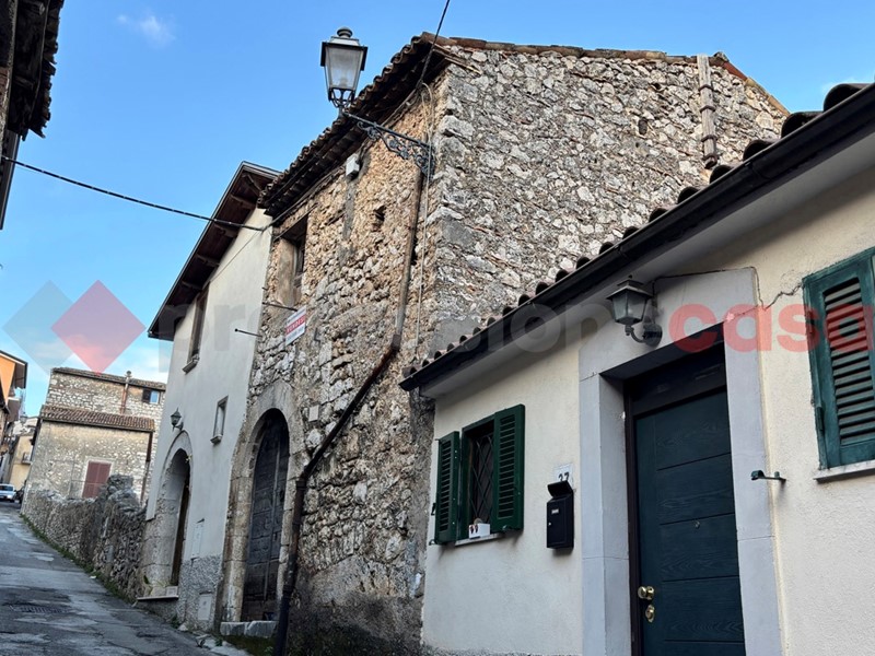 Bilocale in Vendita a Alatri, 11'000&euro;, 45 m²
