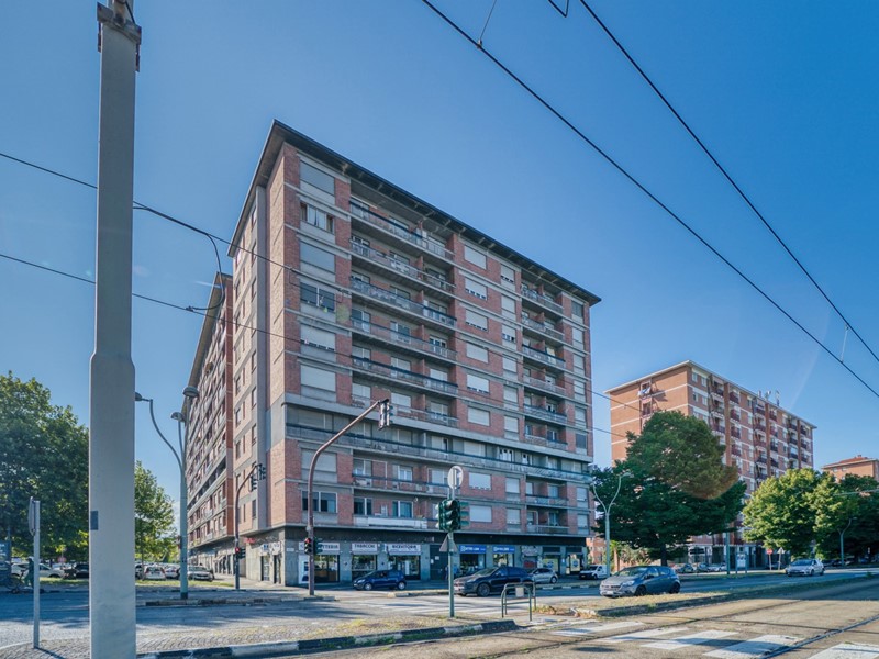 Appartamento in Vendita a Torino, 178'000&euro;, 172 m²