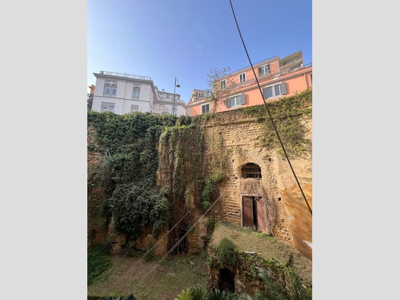 Bilocale in Affitto a Napoli, 850&euro;, 50 m²