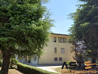Appartamento in Vendita a Campagna Lupia, 64'000&euro;, 106 m²