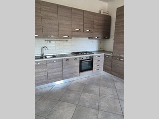 Trilocale in Vendita a Cascina, zona Navacchio, 120'000&euro;, 60 m², arredato