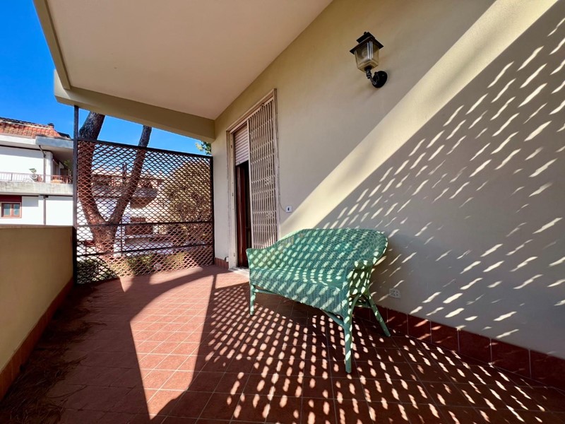 Appartamento in Vendita a Massa, zona Ronchi, 310'000&euro;, 90 m², arredato