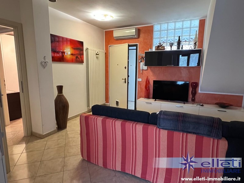 Appartamento in Vendita a Massa, zona Ricortola, 289'000&euro;, 102 m², arredato