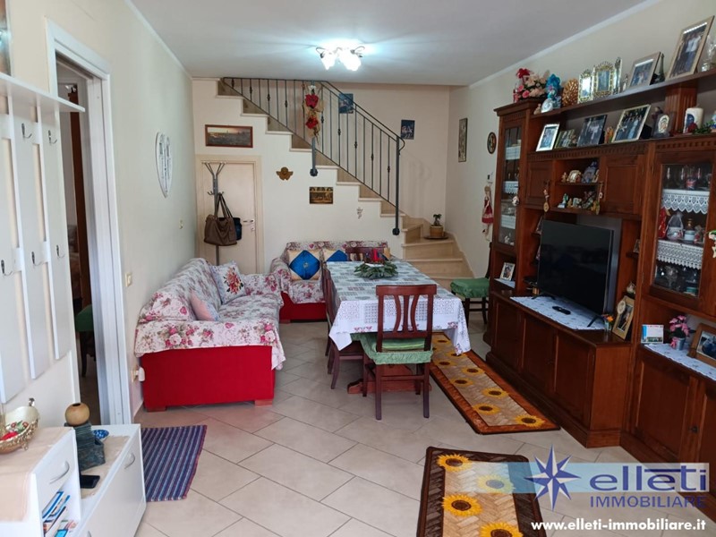 Quadrilocale in Vendita a Massa, zona Ricortola, 290'000&euro;, 113 m², arredato