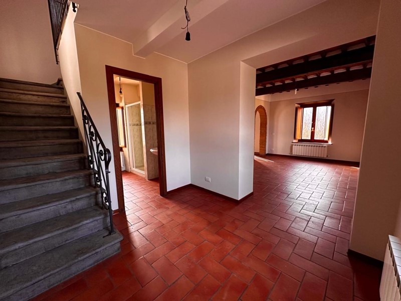 Appartamento in Vendita a Coreglia Antelminelli, zona Piano di Coreglia, 220'000&euro;, 144 m²