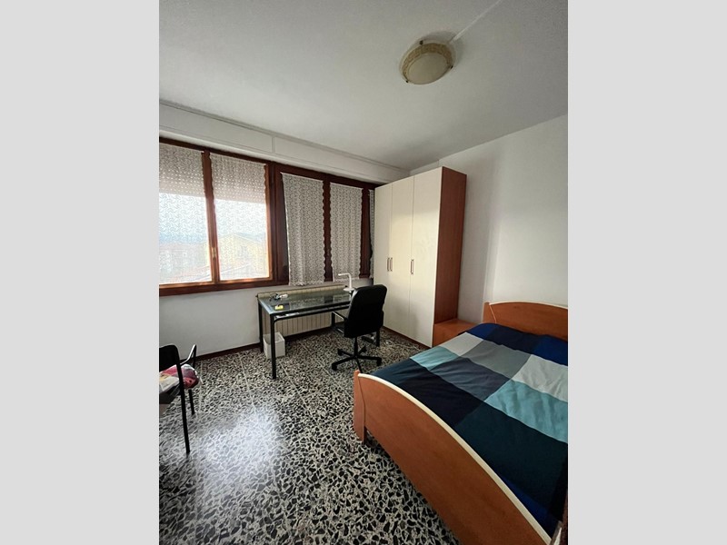 Monolocale in Affitto a Pisa, 300&euro;, 18 m², arredato