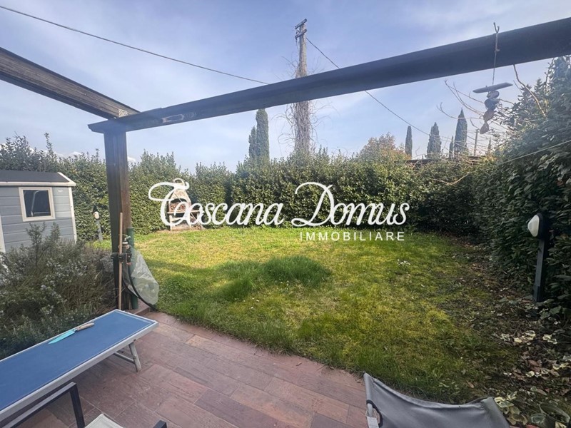 Trilocale in Vendita a Monteriggioni, zona Uopini, 220'000&euro;, 68 m², arredato