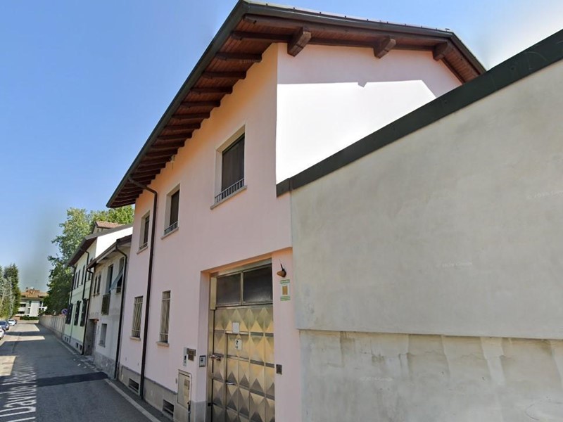 Quadrilocale in Vendita a Arluno, 210'000&euro;, 377 m²