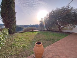 Quadrilocale in Vendita a Montopoli in Val d'Arno, zona Marti, 220'000&euro;, 100 m², con Box