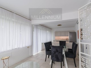 Quadrilocale in Affitto a Arona, 1'690&euro;, 120 m², arredato