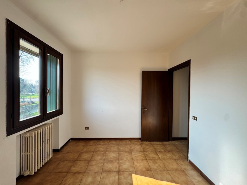 Quadrilocale in Vendita a Albettone, 95'000&euro;, 100 m²
