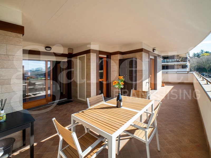 Trilocale in Vendita a Roma, 410'000&euro;, 85 m²