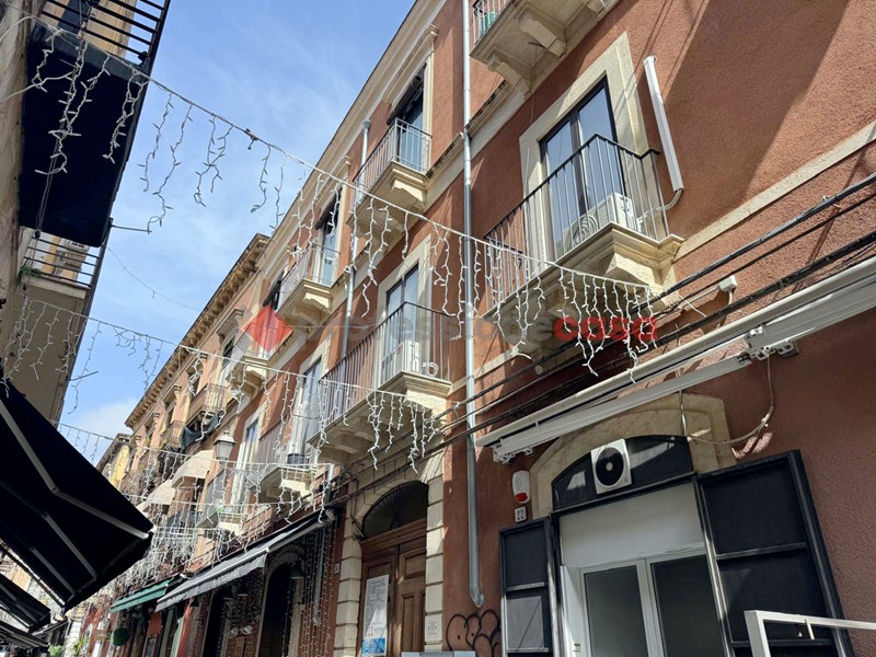 Trilocale in Affitto a Catania, 750&euro;, 90 m², arredato