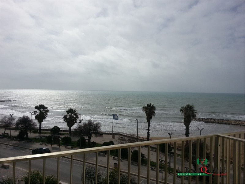 Appartamento in Affitto a Ragusa, 1'200&euro;, 140 m²