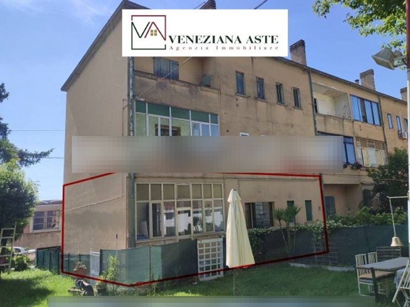 Trilocale in Vendita a Venezia, 45'750&euro;, 72 m²