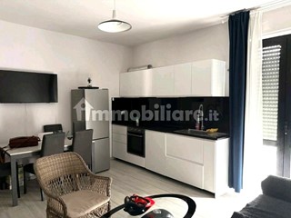 Appartamento in Vendita a Viareggio, 350'000&euro;, 100 m²