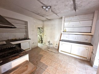 Appartamento in Vendita a Napoli, 450'000&euro;, 210 m²