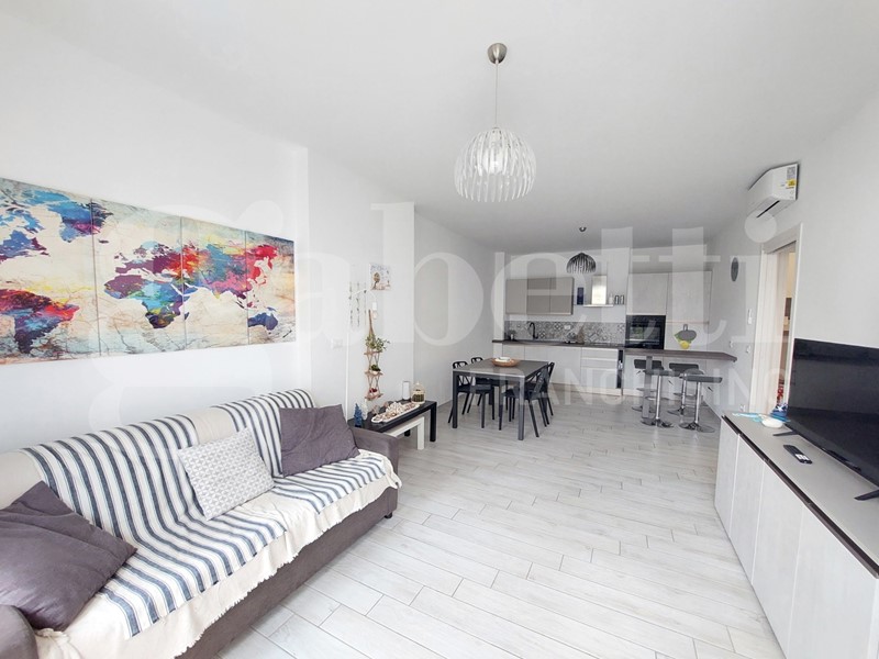 Trilocale in Vendita a Alba Adriatica, 190'000&euro;, 100 m², arredato