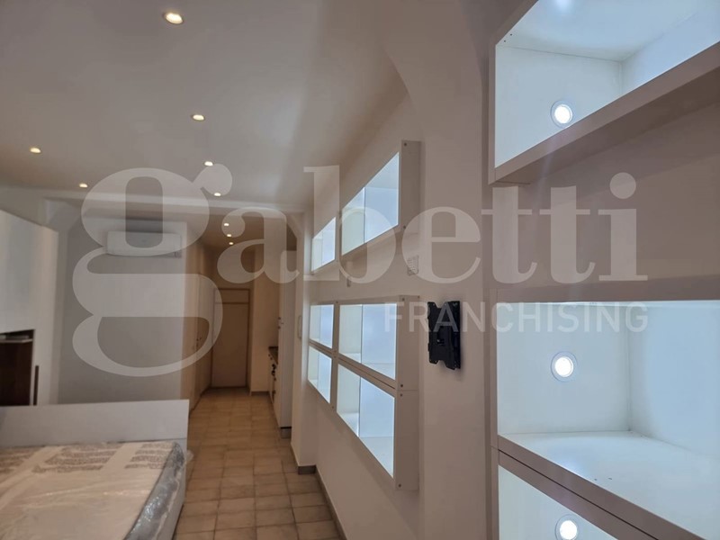 Monolocale in Vendita a Savona, 119'000&euro;, 50 m², arredato