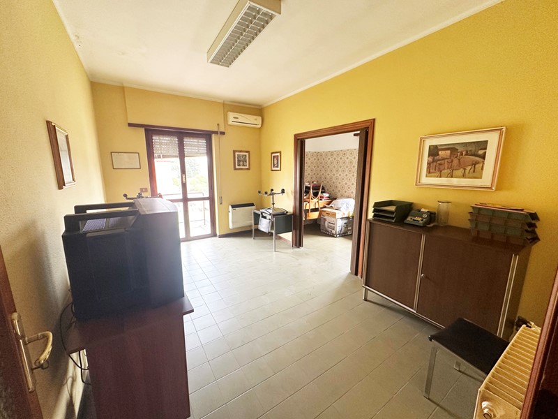 Appartamento in Vendita a Civita Castellana, 125'000&euro;, 120 m², con Box