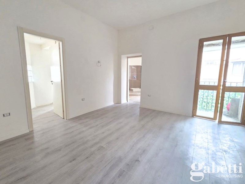 Bilocale in Vendita a Pomigliano d'Arco, 78'000&euro;, 60 m²