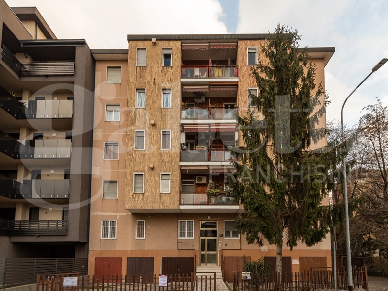 Bilocale in Vendita a Trezzano sul Naviglio, 145'000&euro;, 54 m², arredato