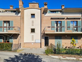 Trilocale in Vendita a Todi, 195'000&euro;, 92 m², arredato