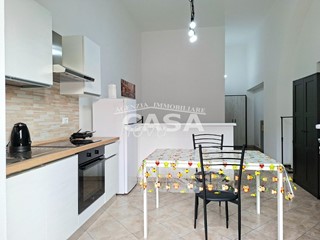 Monolocale in Affitto a Buti, 599&euro;, 32 m², arredato