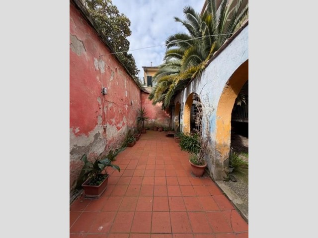 Appartamento in Vendita a Pisa, 560'000&euro;, 225 m², con Box