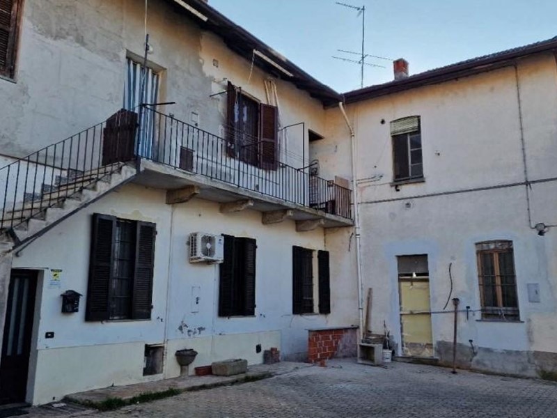 Trilocale in Vendita a Vigevano, 21'368&euro;, 99 m²
