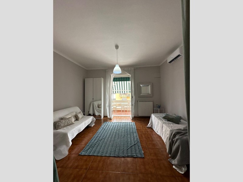 Appartamento in Affitto a Carrara, zona Marina di Carrara, 1'500&euro;, 120 m², arredato