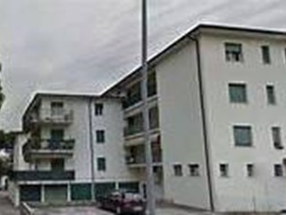 Quadrilocale in Vendita a Carbonera, 69'750&euro;, 121 m², con Box