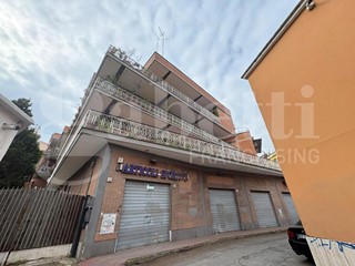 Quadrilocale in Vendita a Roma, 419'000&euro;, 220 m², arredato