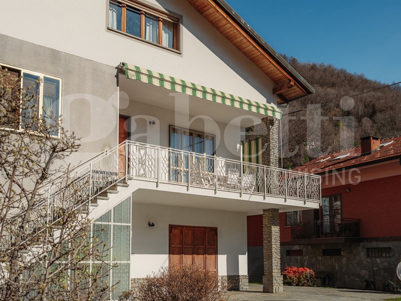 Appartamento in Vendita a Porte, 275'000&euro;, 305 m²