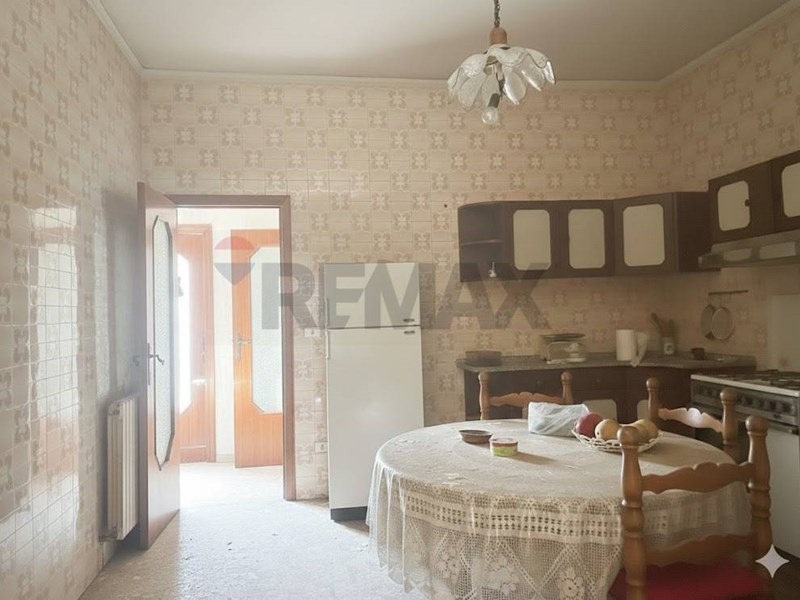 Quadrilocale in Vendita a Crispano, 118'000&euro;, 130 m²