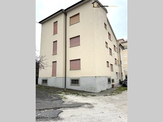 Bilocale in Vendita a Montopoli di Sabina, 129'000&euro;, 93 m²