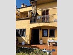 Bilocale in Vendita a Ronciglione, 45'000&euro;, 48 m²