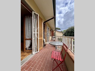 Trilocale in Affitto a Massa, zona Ronchi, 1'000&euro;, 75 m², arredato